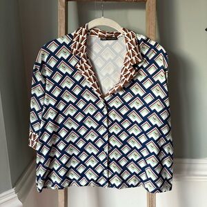 Zara Geometric Patterned Short Sleeve Button Down Sz Small - 1757
